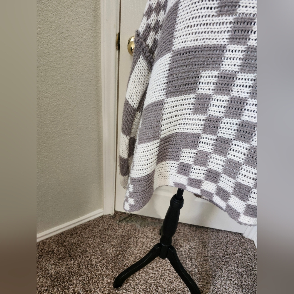 TALULAH Checkered Open-Front Cardigan - Brown and Cream S - Picture 10 of 12